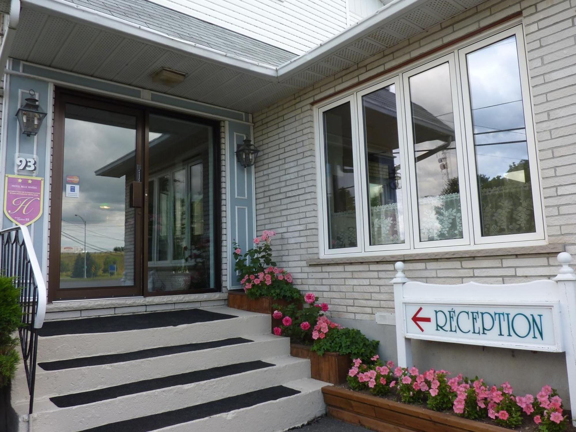 Motel Belle Riviere Saint-Jean-sur-Richelieu Buitenkant foto