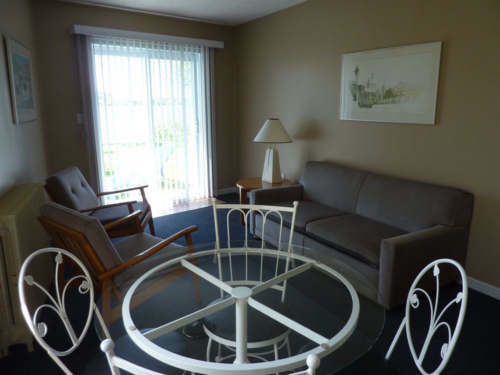 Motel Belle Riviere Saint-Jean-sur-Richelieu Buitenkant foto