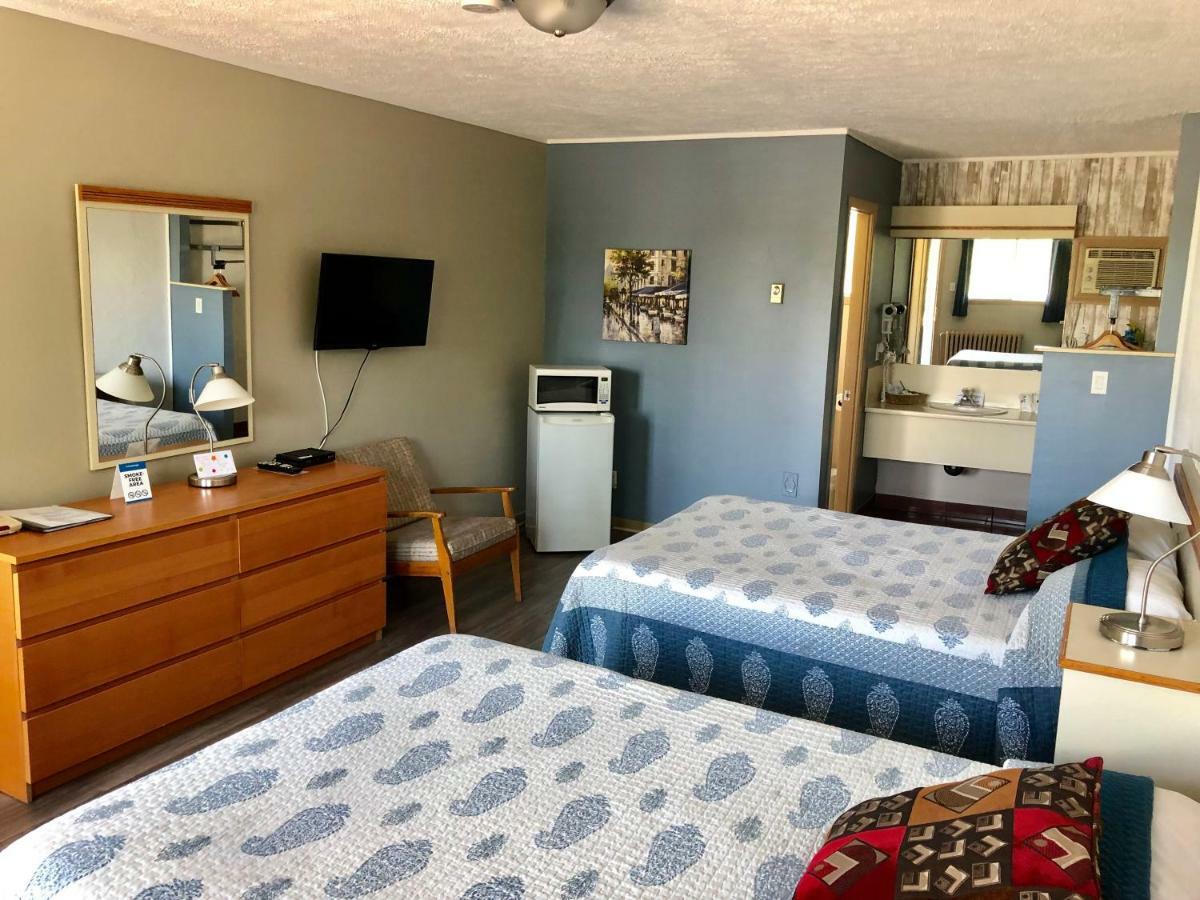 Motel Belle Riviere Saint-Jean-sur-Richelieu Buitenkant foto